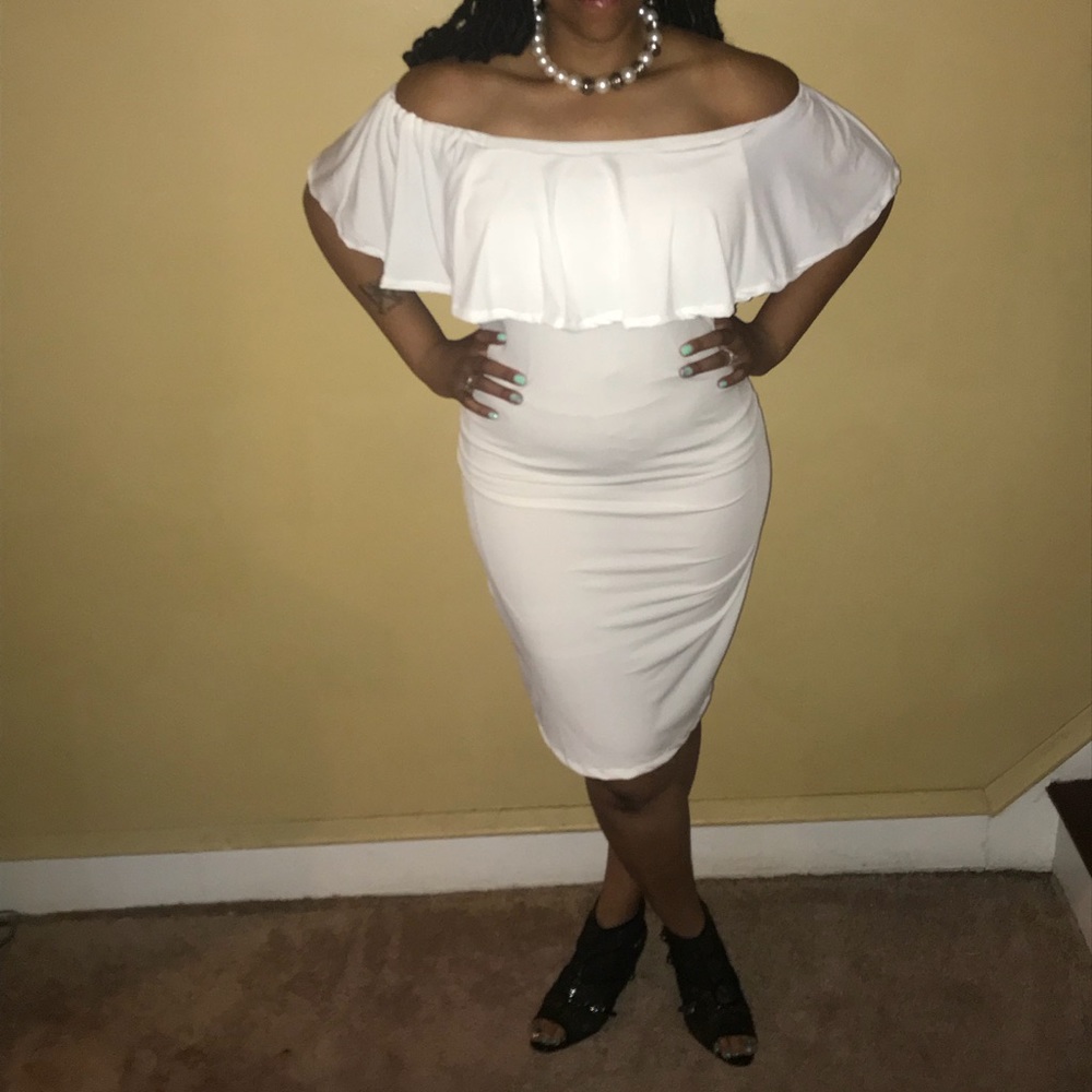 🎉Host Pick🎉!! J Bri Designs dress. - Picture 7 of 7